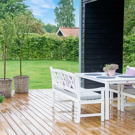 Holiday home Dorthie - 800m From The Sea In Sealand By Interhome Hornbaek