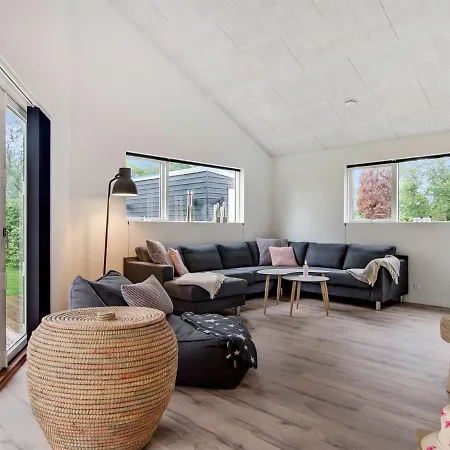 Dorthie - 800m From The Sea In Sealand By Interhome Holiday home