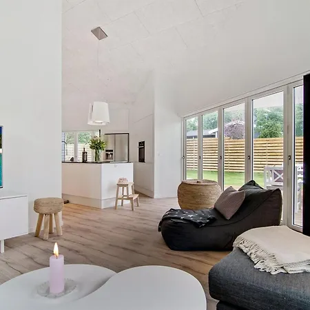 Dorthie - 800m From The Sea By Interhome Hornbaek
